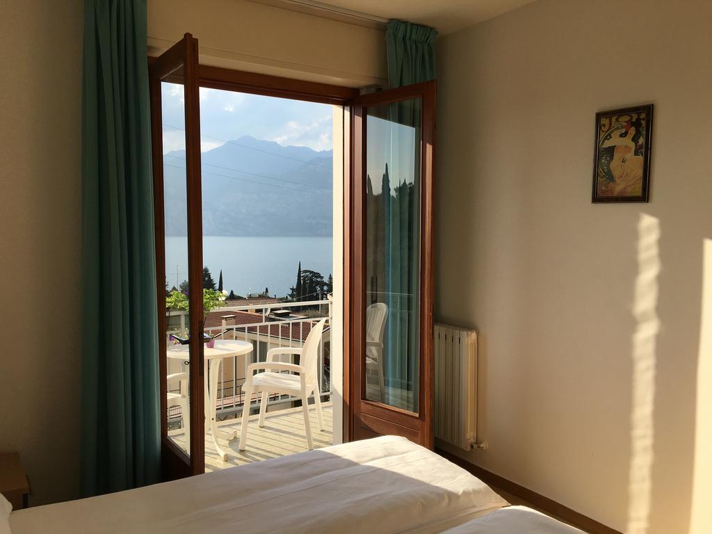 Casa Bianca Malcesine Room photo